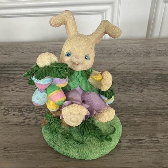 Easter Bunny Figures /Ducklings/Chicks Easter Decorations - Picture 10 of 17